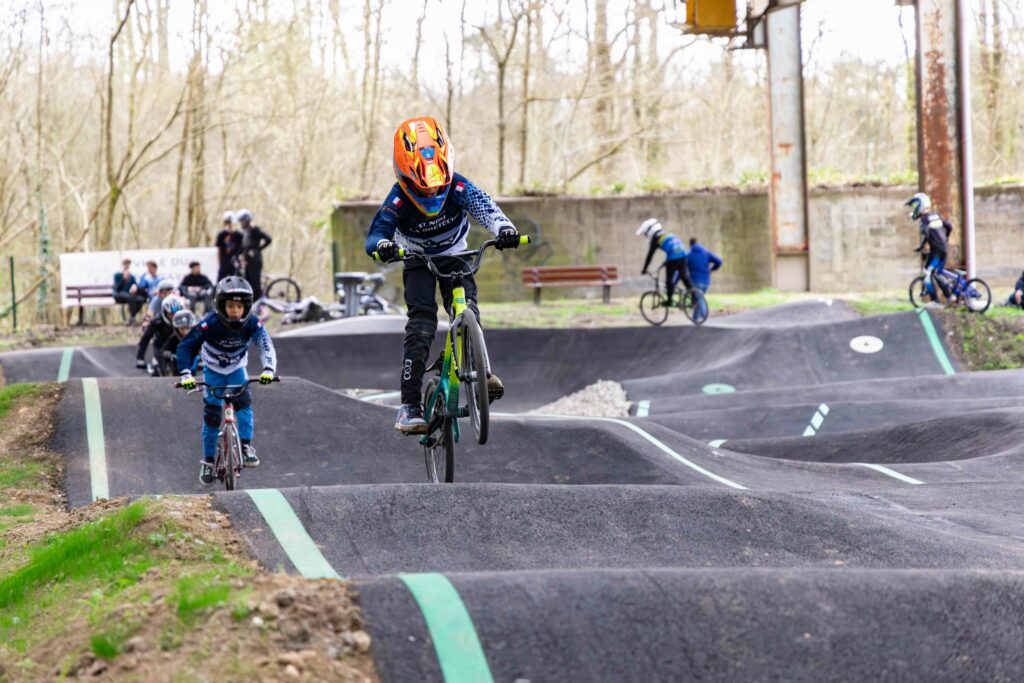 Pumptrack-Perray-1
